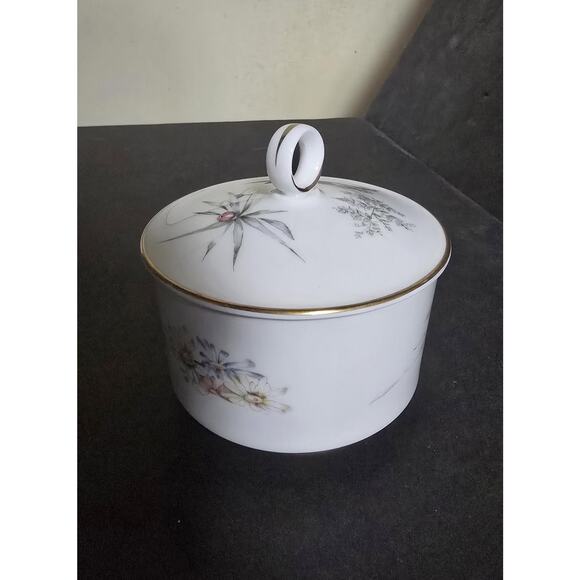 Vintage 1976 Royal Worcester Secret Garden Lidded Fine Bone China Bowl England - Picture 3 of 7